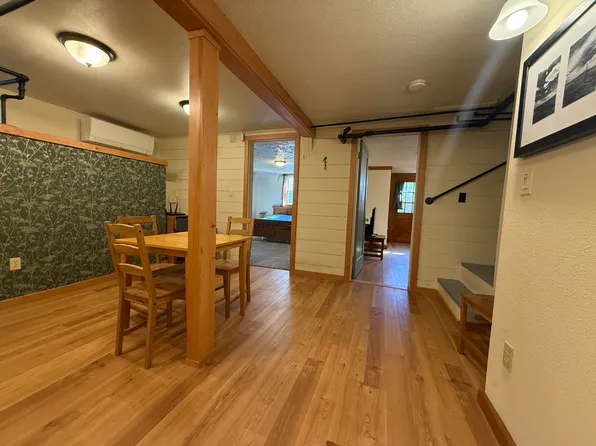 1728 NW 1st St, Bend, OR 97703