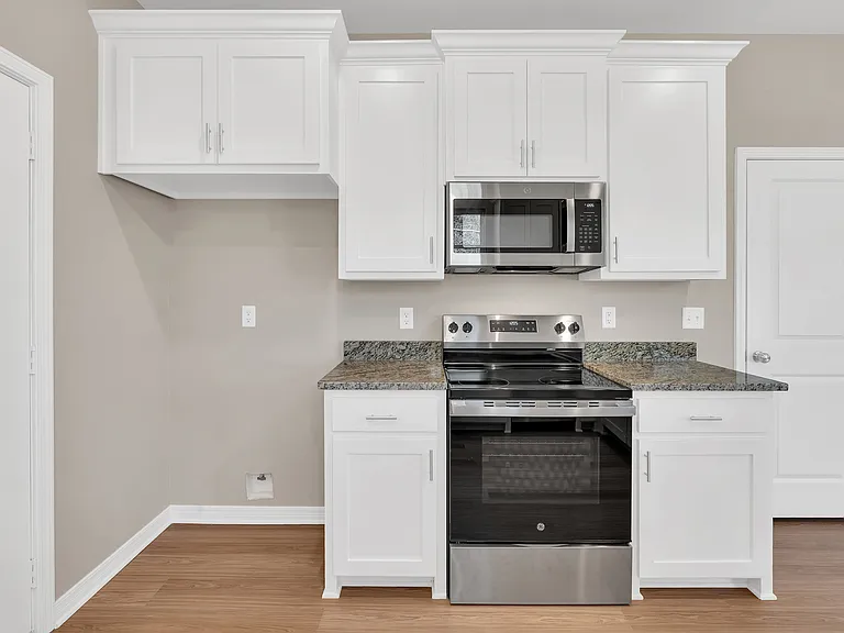3504 Zach Ct — Photo 7