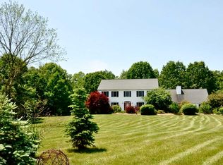 9 Stephens Way, Red Hook, NY 12571