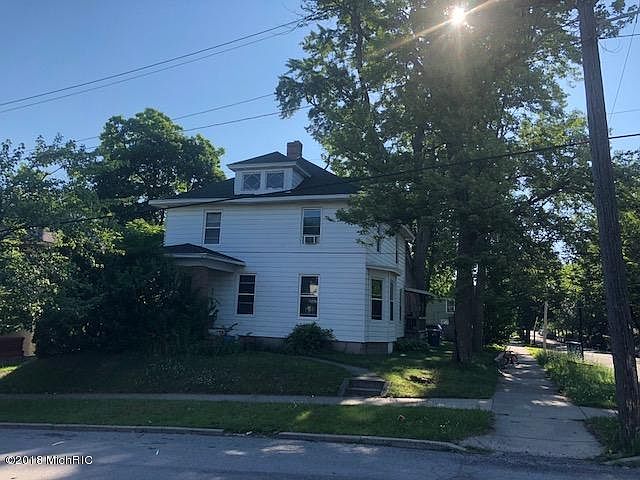 1st image of 628 Dolbee Ave SE