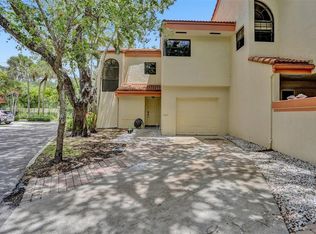 3227 Old Oak Ln #1201, Hollywood, FL 33021
