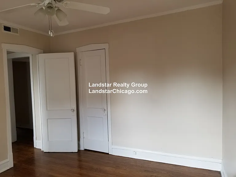 1963 W Foster Ave #2 — Photo 3