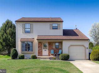 3 Cumberland Dr, Voorhees, NJ 08043