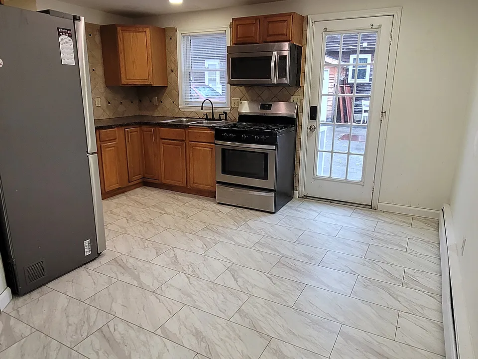 48 E Haverhill St #48
