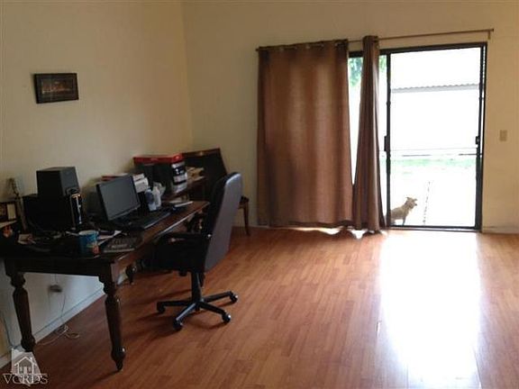 3rd image of 10408 Boulder Ct