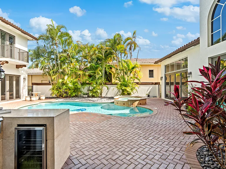 17550 Circle Pond Ct — Photo 33