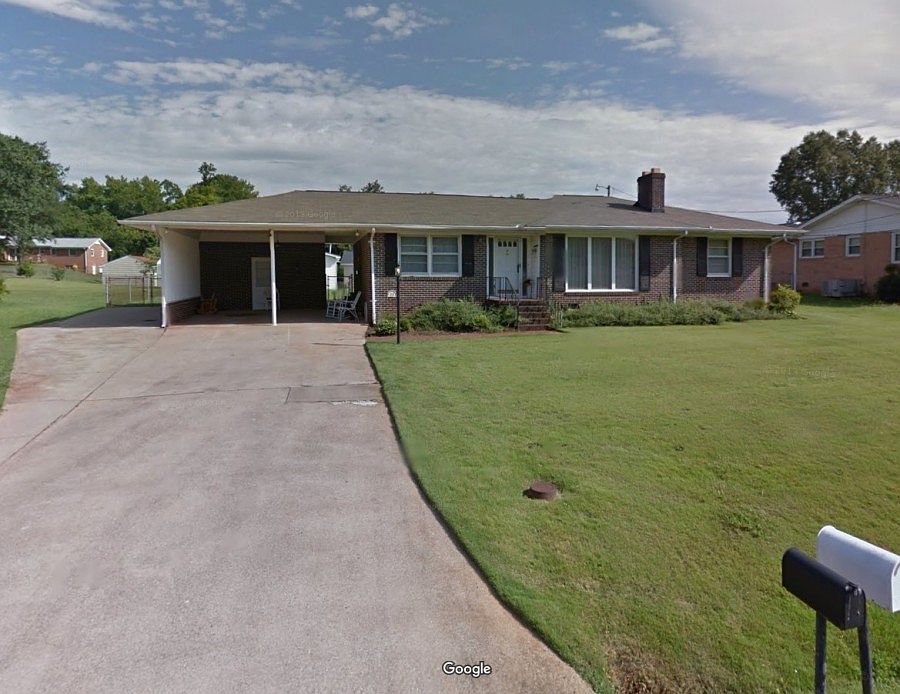 1st image of 23 Alice Farr Dr
