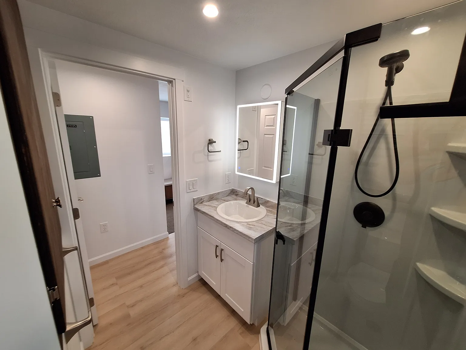 Studio, 385 sqft, $1,095 — Photo 3