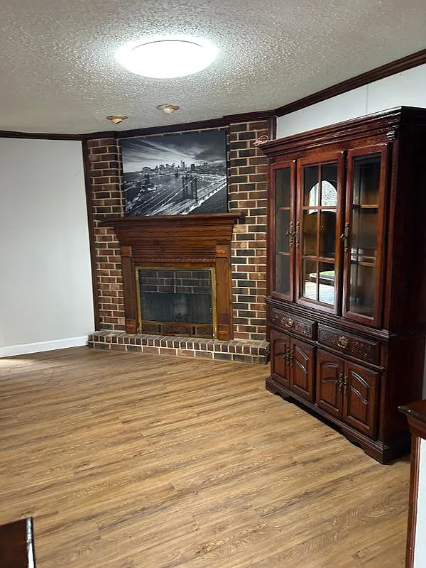 3 bed, 2.0 bath, 1750 sqft, $2,500 — Photo 1