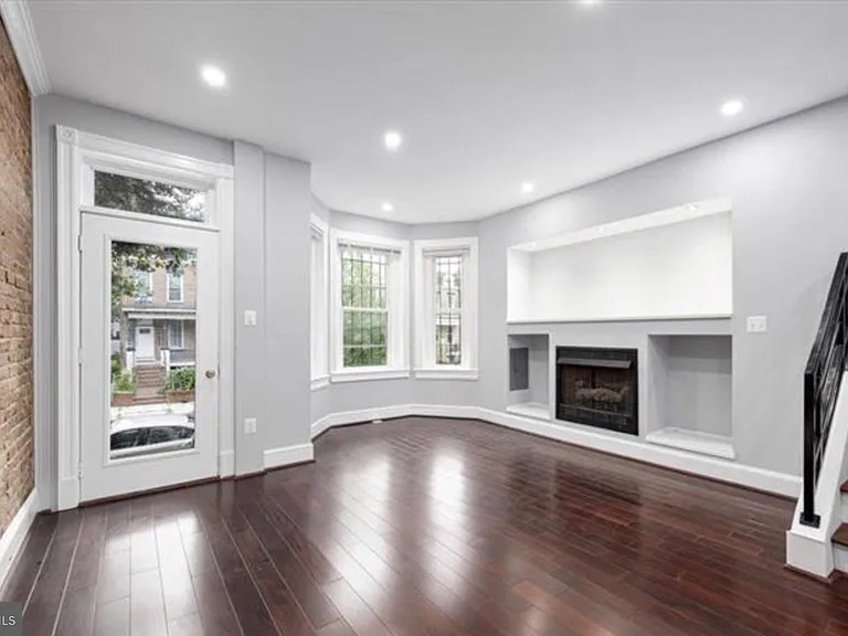 3633 11th St NW #A — Photo 3