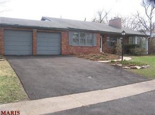 7730 Burr Oak Ln, Saint Louis, MO