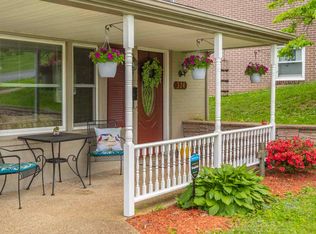 324 Walnut Ave, Waynesboro, VA 22980