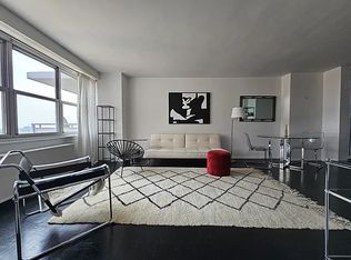 135 Ocean Pkwy APT 17A, Brooklyn, NY 11218