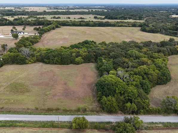 754 Bewley Rd, Whitesboro, TX 76273