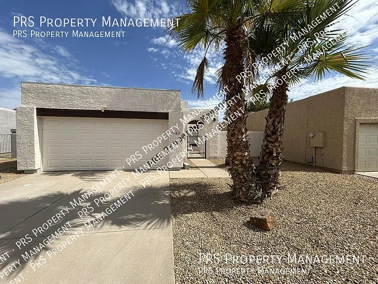 1762 W Colt Rd — Photo 2