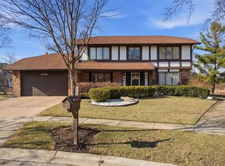 5722 Doe Cir, Westmont, IL