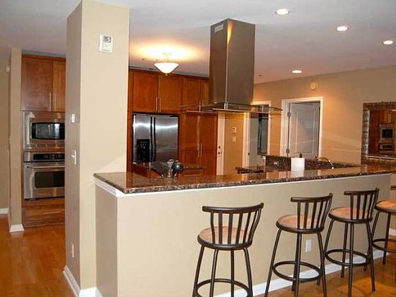 5th image of 110 E Washington St #5A