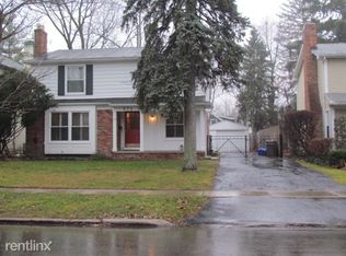 876 Oakland Ave, Birmingham, MI
