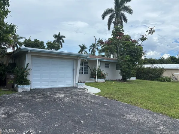 1551 Passaic Ave, Fort Myers, FL 33901