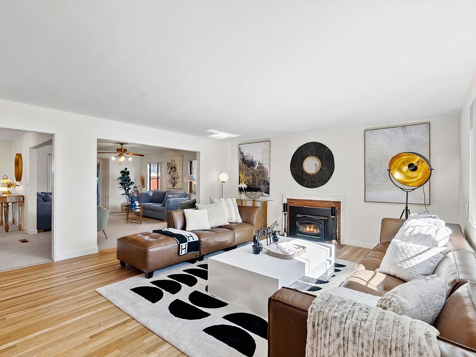 1st image of 2233 Hicks Ave