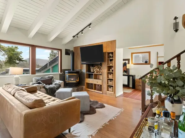 1595 Upper Bench Rd, Alpine Meadows, CA 96146