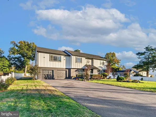 5247 Mitchell St, Alexandria, VA 22312
