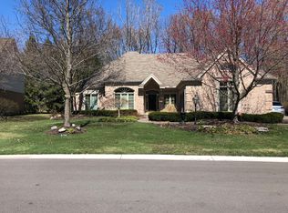 40224 Woodside Dr N #32, Northville, MI 48168