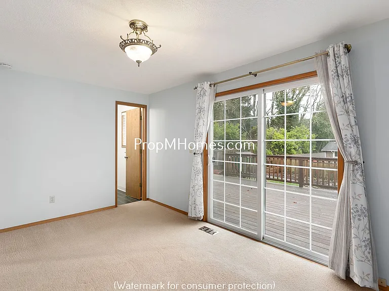 16524 SE Gordon St — Photo 7