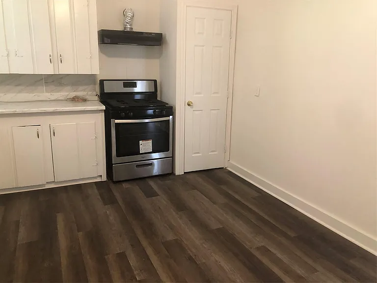 111 Wheaton St — Photo 10