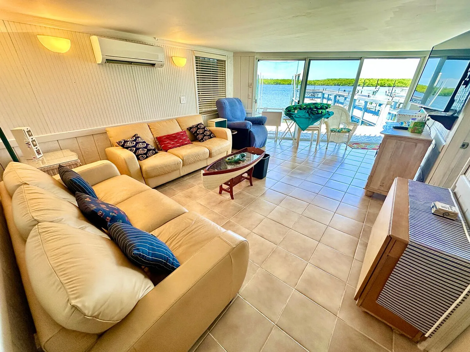 1 bed, 2.5 bath, $8,035 — Photo 1