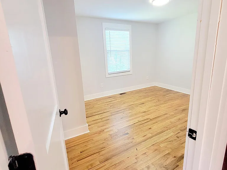 805 Coleman St — Photo 27