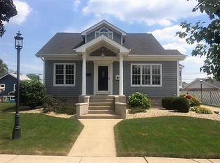 18123 Violet Rd, Lansing, IL 60438