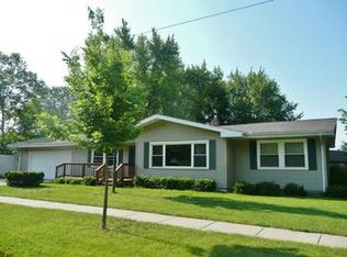1602 Airfield Ln, Midland, MI 48642