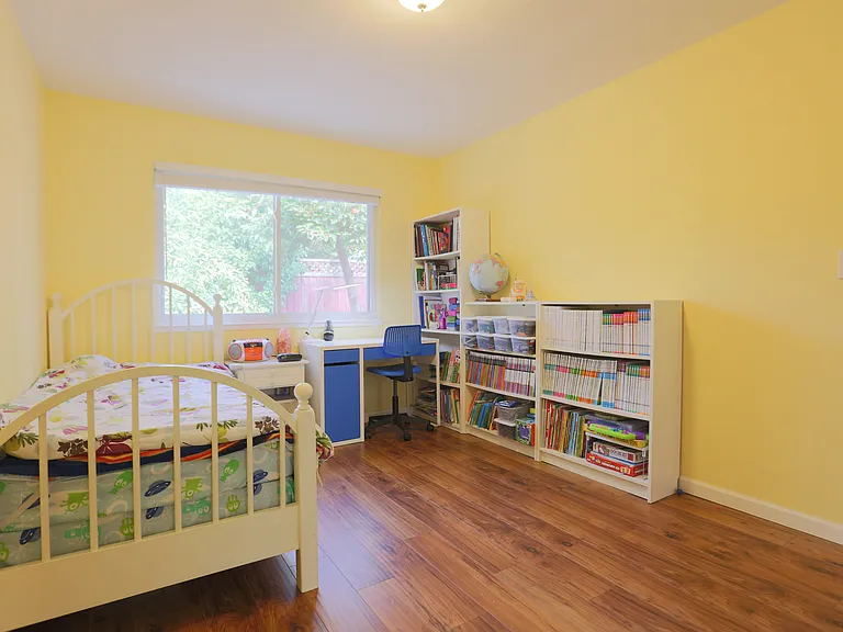 277 Los Palmos Way — Photo 10