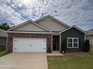 8799 Mary Frances Dr, Southaven, MS 38671