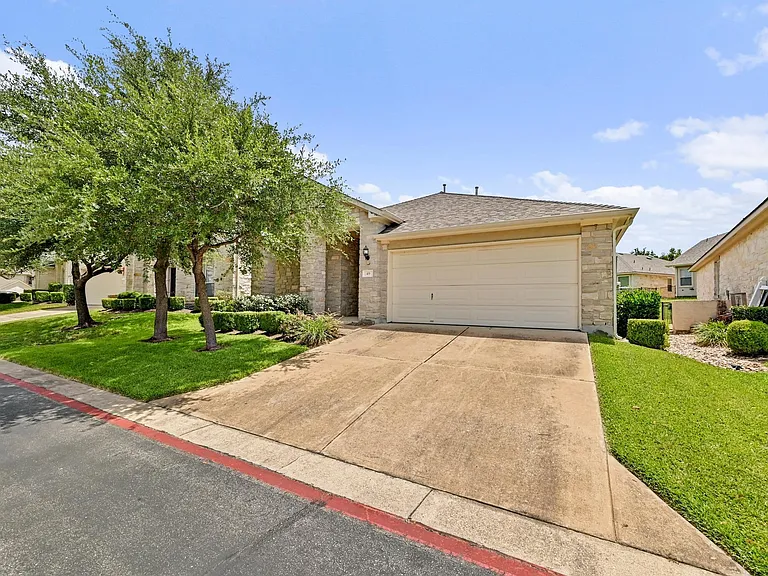 49 White Magnolia Cir — Photo 2