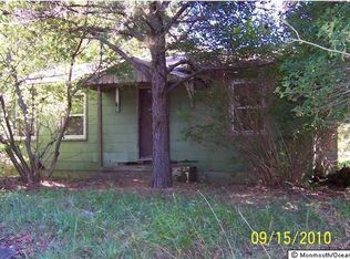 1242 Maxim Southard Rd, Howell, NJ 07731