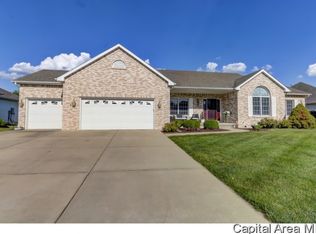 6512 Carlisle Bnd, Springfield, IL 62711