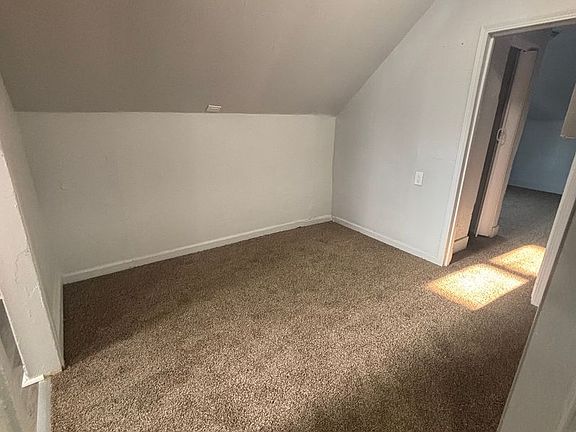 4th image of 3147 W 54th St