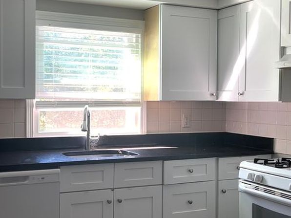 122 W Main St APT 5