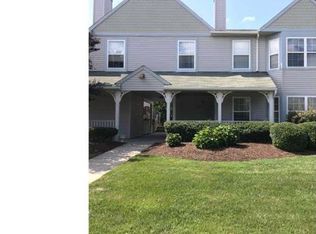 403 Sweetwater Dr, Cinnaminson, NJ