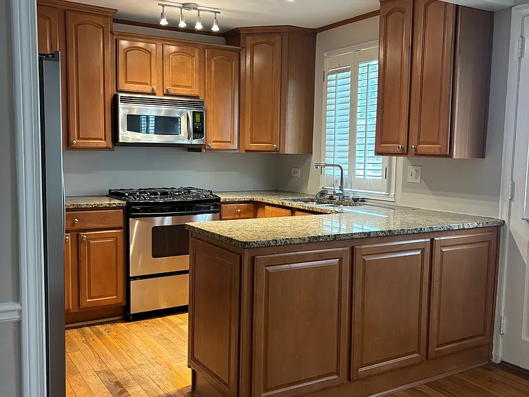 1630 W Peachtree St NE #6 — Photo 7