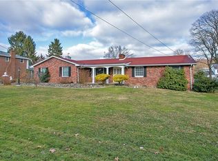 Penglyn St, Irwin, PA 15642