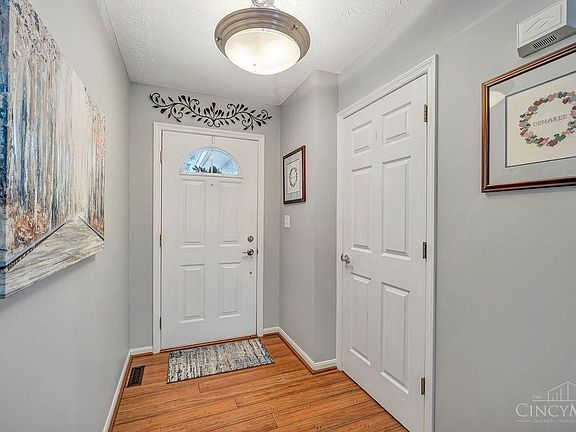 3rd image of 3704 Winter Hill Dr