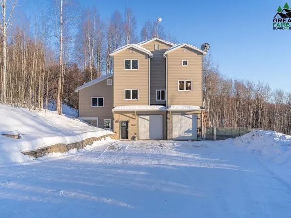 1195 Trianon Dr, Fairbanks, AK 99712
