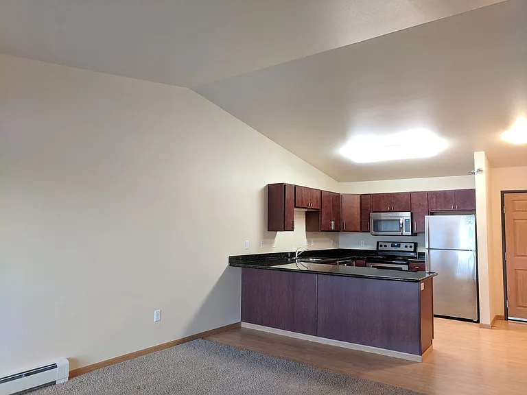 West Lake II Apartments — Photo 43