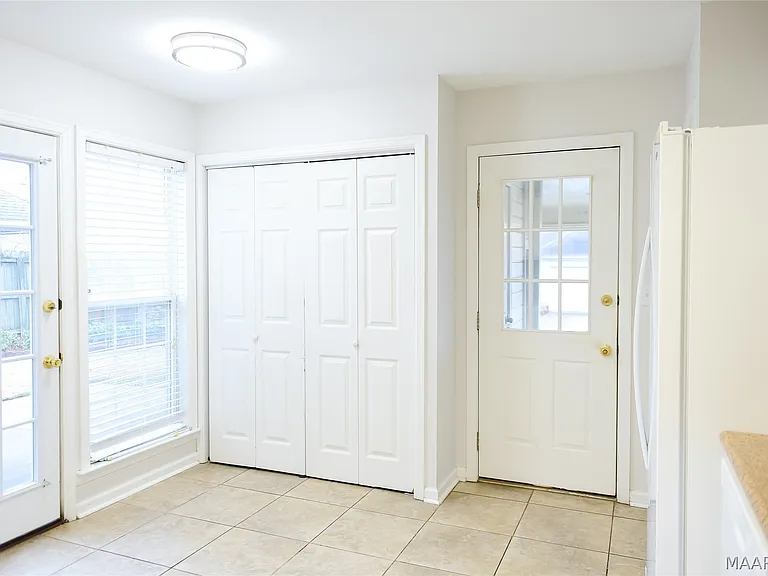 2104 Halcyon Downs Loop — Photo 14