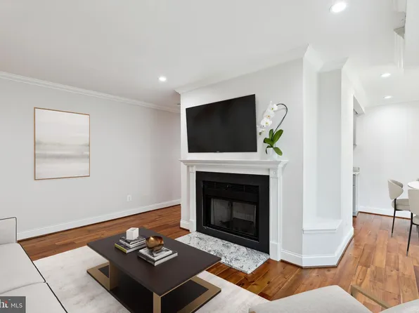 6003 Majors Ln APT 7, Columbia, MD 21045