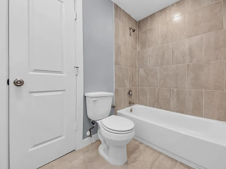 618 Maple Way #B — Photo 34