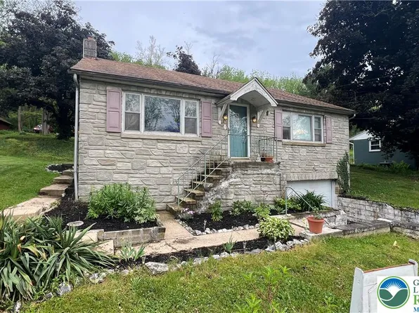 1644 Moselem Springs Rd, Hamburg, PA 19526